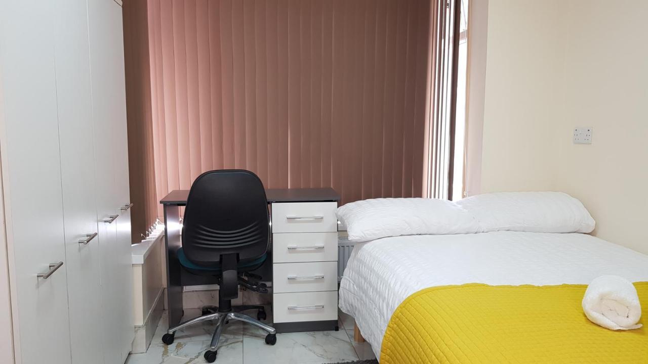 Double Ensuite Rooms Near City Centre Бирмингем Экстерьер фото