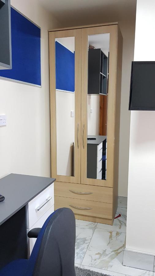 Double Ensuite Rooms Near City Centre Бирмингем Экстерьер фото