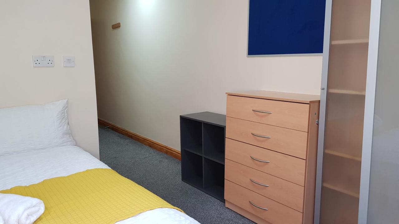 Double Ensuite Rooms Near City Centre Бирмингем Экстерьер фото