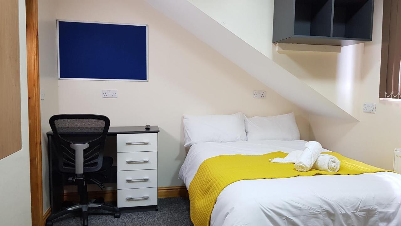 Double Ensuite Rooms Near City Centre Бирмингем Экстерьер фото